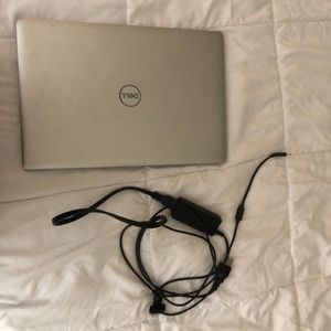 Dell laptop i5 Inspiron core gen 8. 15” touchscreen
